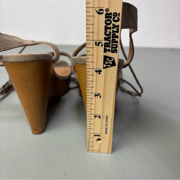 Altar'd State Wedge Gladiator Lace Up Wedge Sandals Heels Women's 9 Neutral - Picture 7 of 10